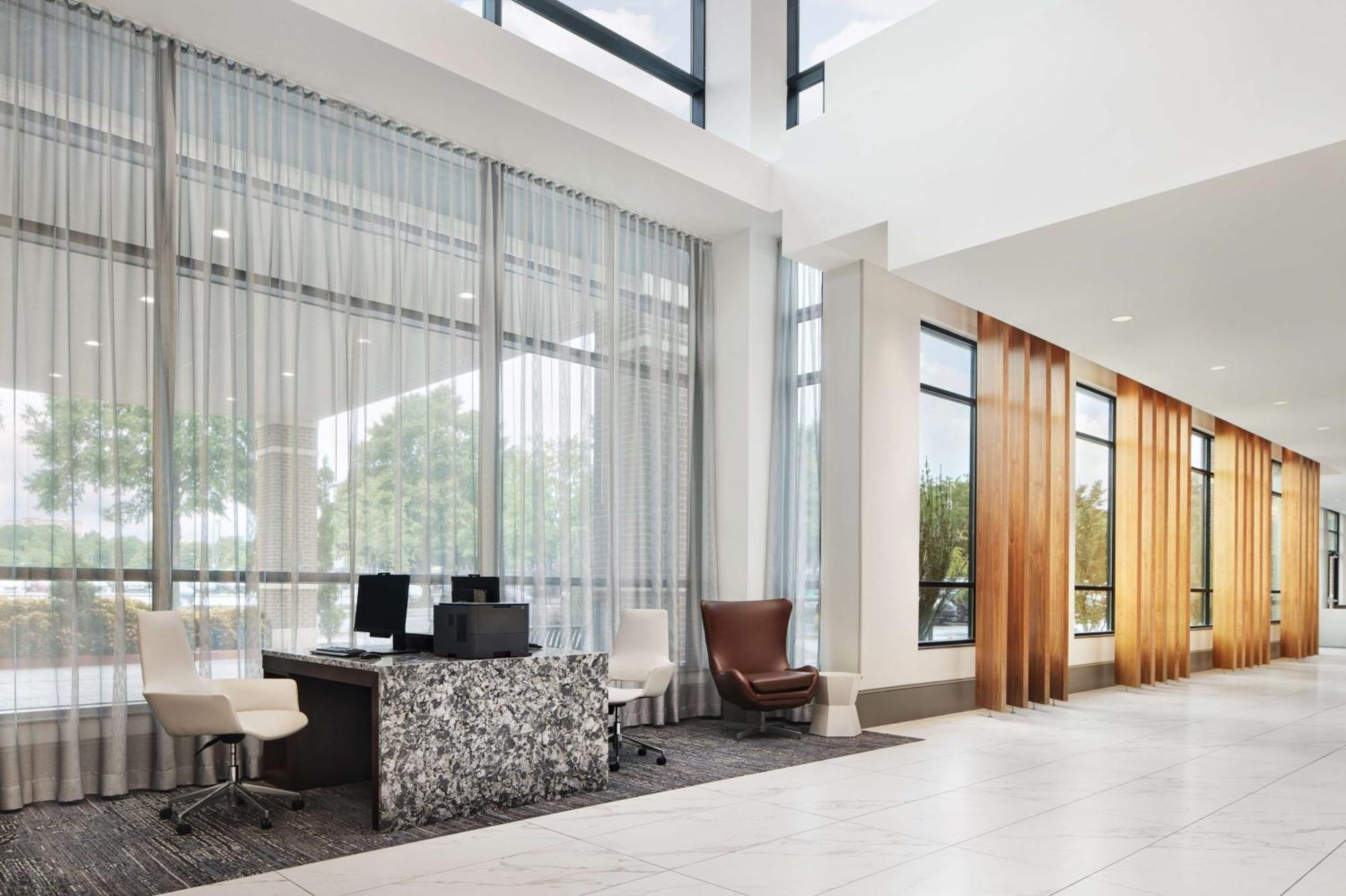 Embassy Suites By Hilton Atlanta Airport North Hapeville Dış mekan fotoğraf