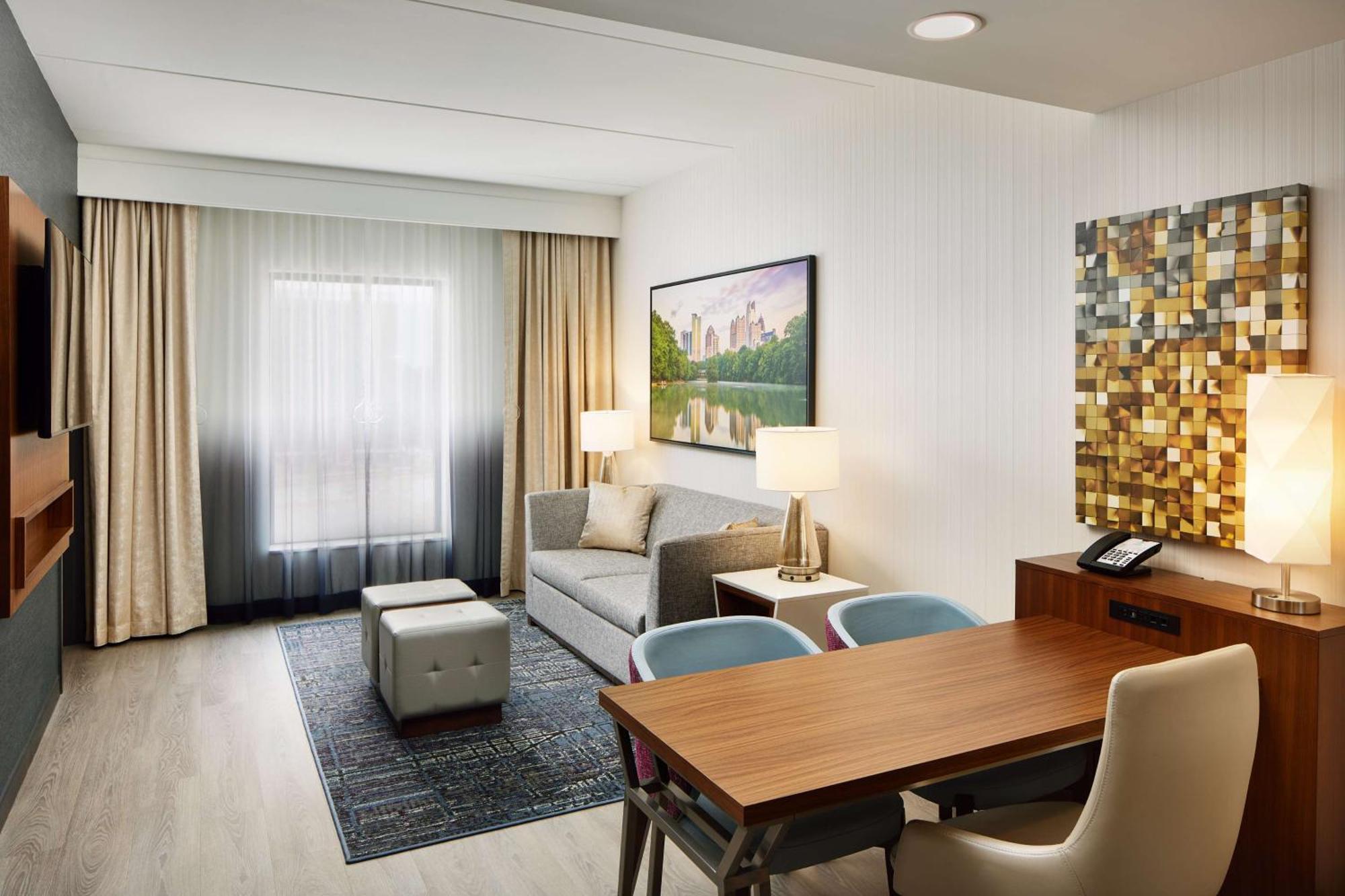 Embassy Suites By Hilton Atlanta Airport North Hapeville Dış mekan fotoğraf