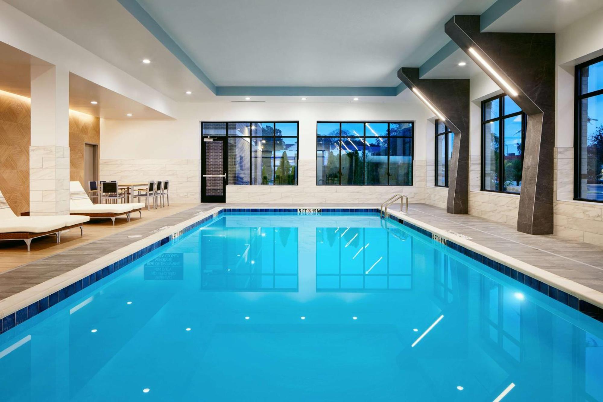Embassy Suites By Hilton Atlanta Airport North Hapeville Dış mekan fotoğraf